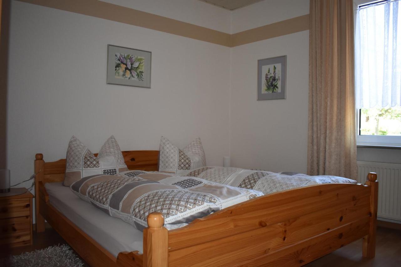 Ferienwohnungen Und Gaestezimmer Peter Busch Bernkastel-Kues Exterior photo